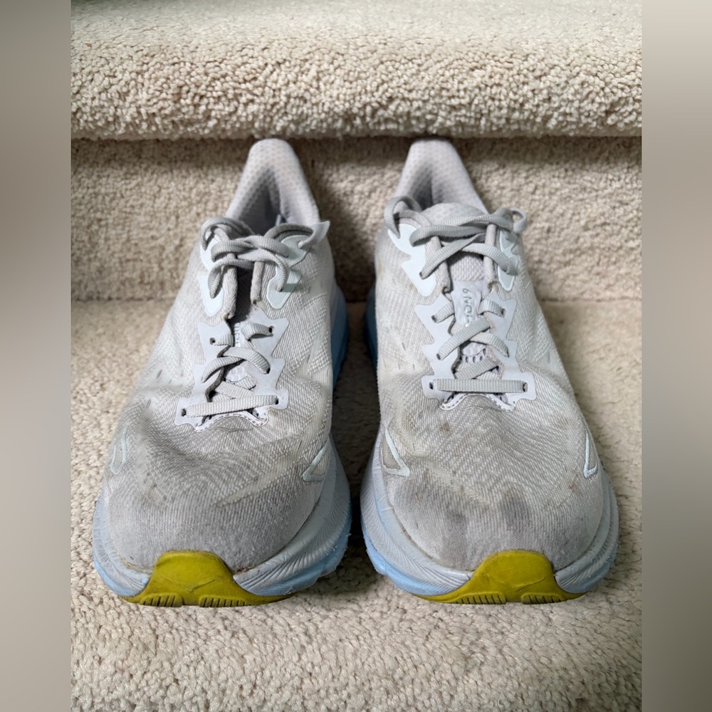 HOKA Clifton 9 - Picture 2 of 6